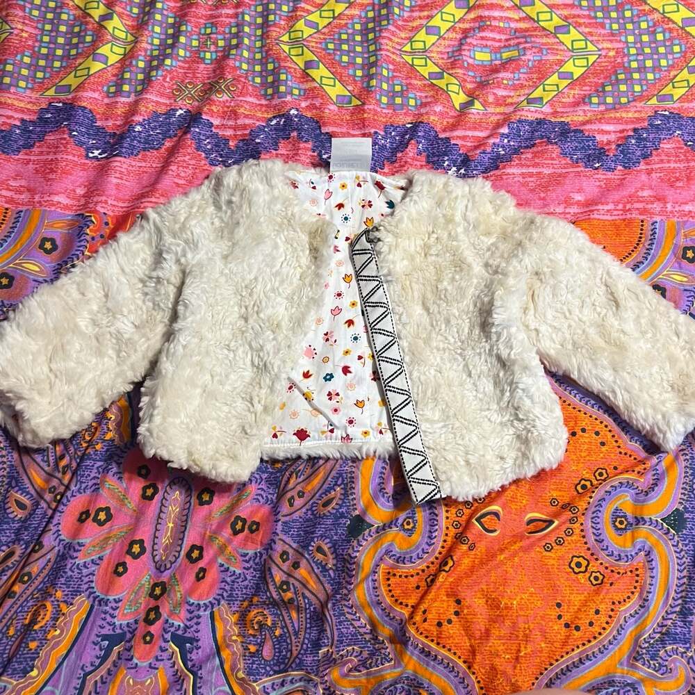 Genuine Kids from OshKosh Toddler Girls Faux Fur Cream Jacket 18M